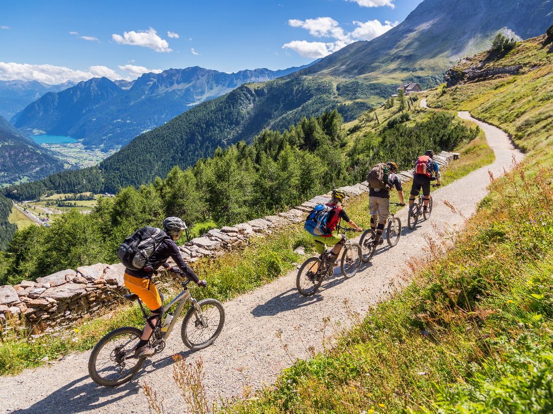 Blog: Dream now, travel now!-1