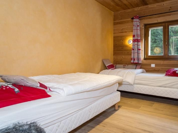 Chalet Les Bucherons met buiten-whirlpool