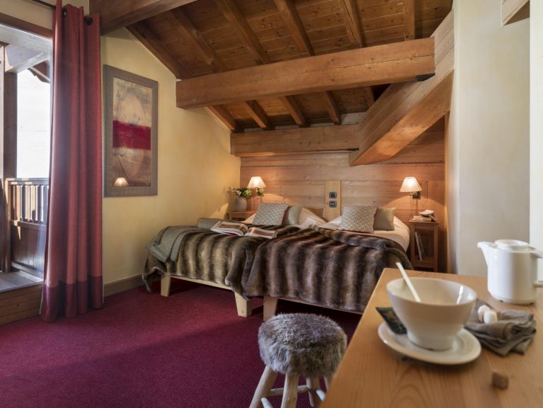 Chalet-appartement Résidence Village Montana met open haard en sauna