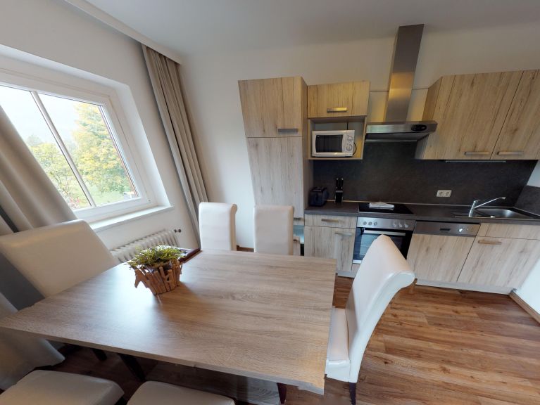 Chalet Edelweiss am See Combi, 6 apt. incl. gezamenlijke keuken en eetruimte