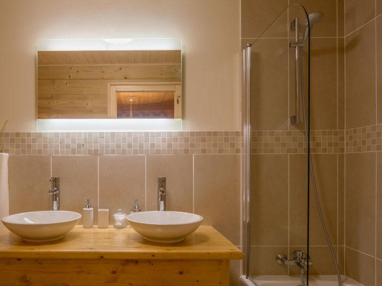 Chalet Grand Coeur met whirlpool, zondag t/m zondag