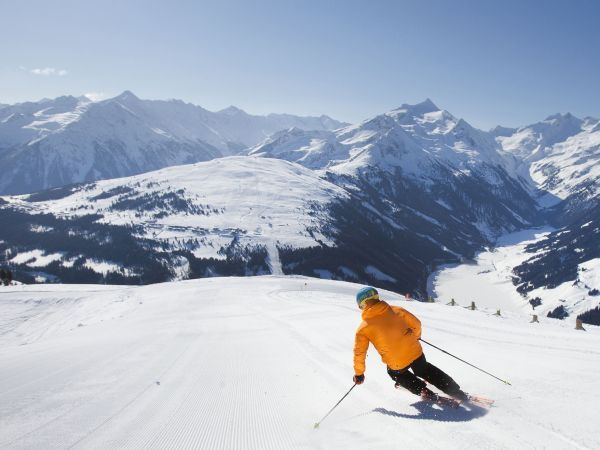 Skidorp Klein, maar kindvriendelijk wintersportdorpje in het Zillertal-1