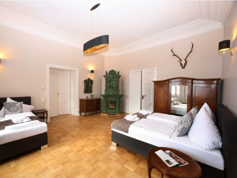 Kasteel Schloss Fischhorn (incl. catering, flexibele aankomst) Combi van de 6 appartementen, met algemene ruimte