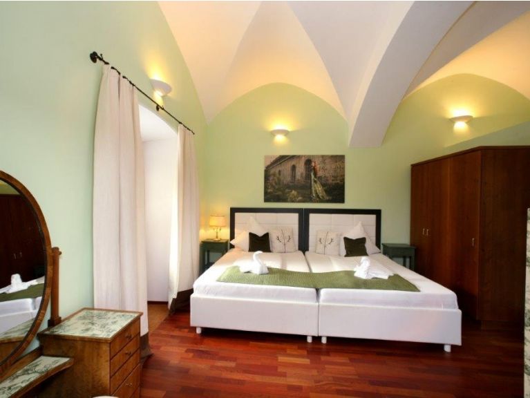 Kasteel Schloss Fischhorn (incl. catering, flexibele aankomst) Combi van de 6 appartementen, met algemene ruimte