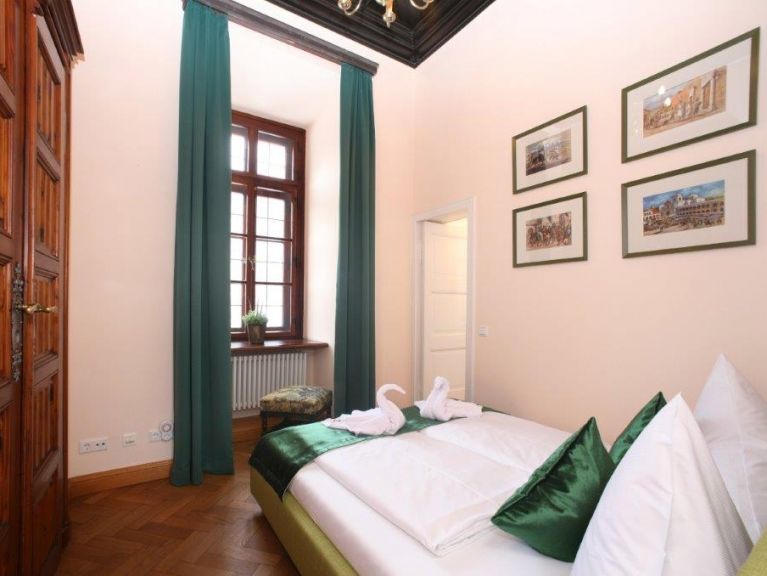 Kasteel Schloss Fischhorn (incl. catering, flexibele aankomst) Combi van de 6 appartementen, met algemene ruimte