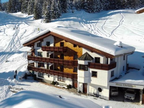 Chalet Christoph inclusief catering 14 15 personen Tirol