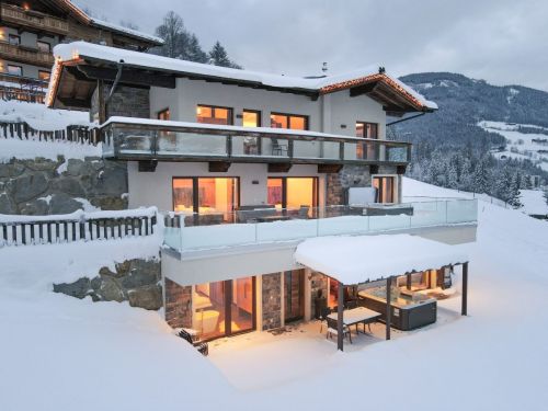 Chalet Wachterhof Deluxe Suite Goldreh met privé-sauna en buiten-whirlpool - 6-10 personen