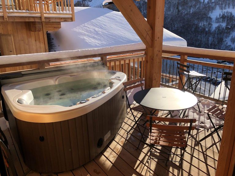 Chalet Caseblanche Aigle met houtkachel, sauna en whirlpool