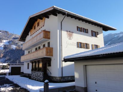 Chalet Tiroler Gästehaus-1