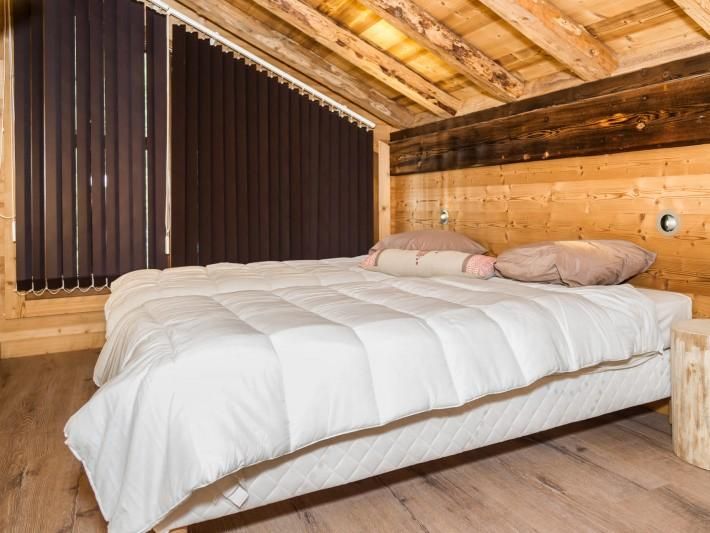 Chalet Les Bucherons met buiten-whirlpool