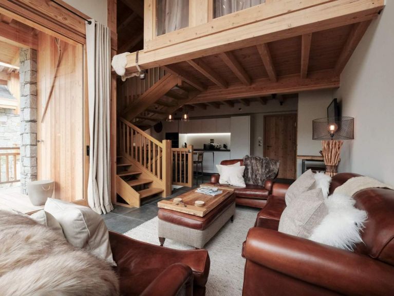 Chalet Caseblanche Carcosa met houtkachel en sauna