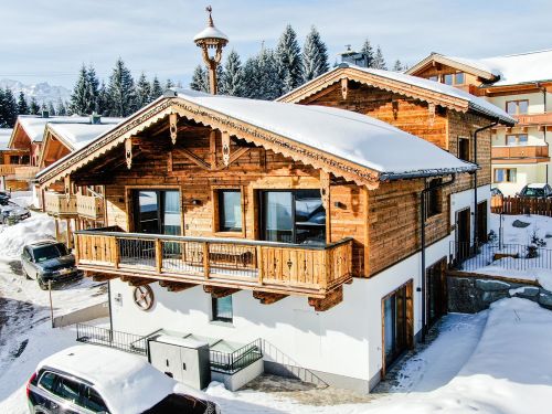 Chalet Pinzgauer Almhütte 12 personen Tirol