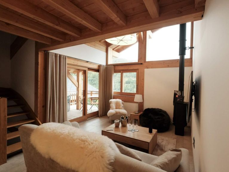 Chalet Caseblanche Aigle met houtkachel, sauna en whirlpool