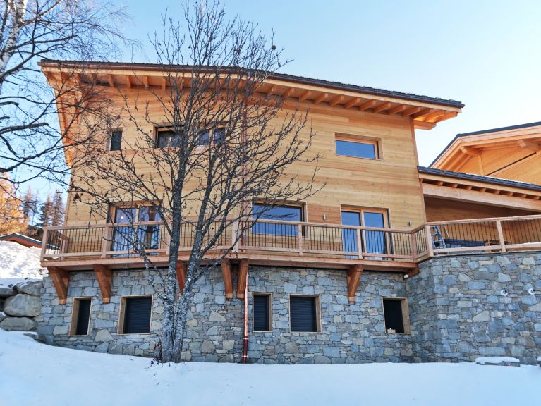 Chalet Paradise Star met sauna en buiten-whirlpool