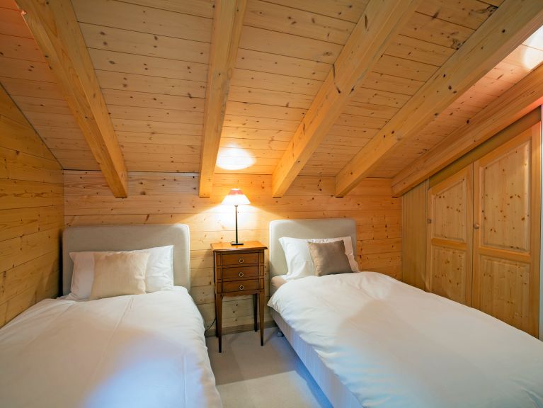 Chalet Mountain Star