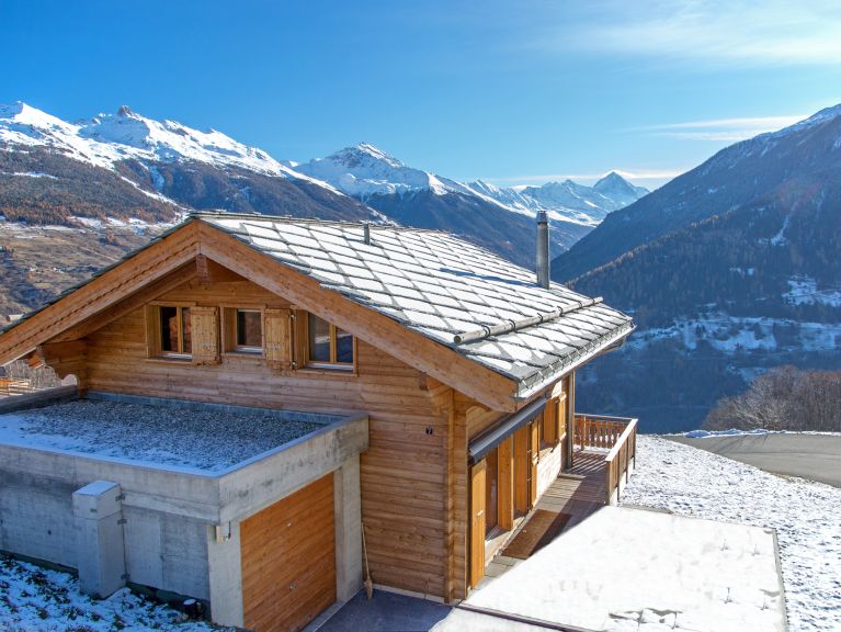 Chalet Falcons Nest
