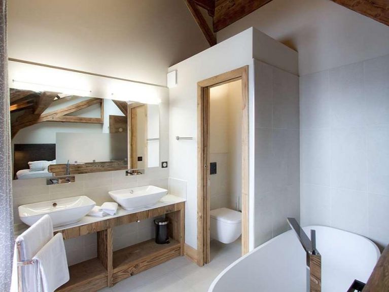 Chalet Le Lys met privé-zwembad