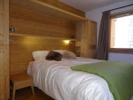Chalet Caseblanche Aigle met houtkachel, sauna en whirlpool-10
