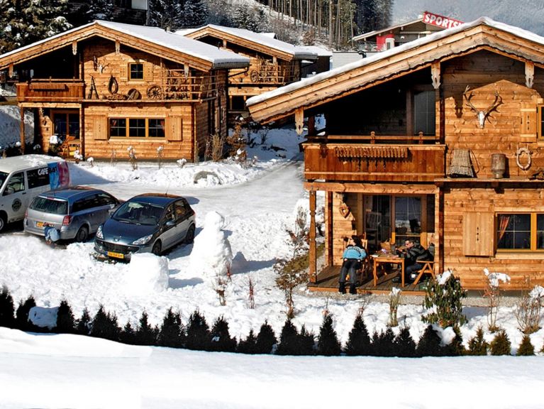 Chalet Almdorf Fügen