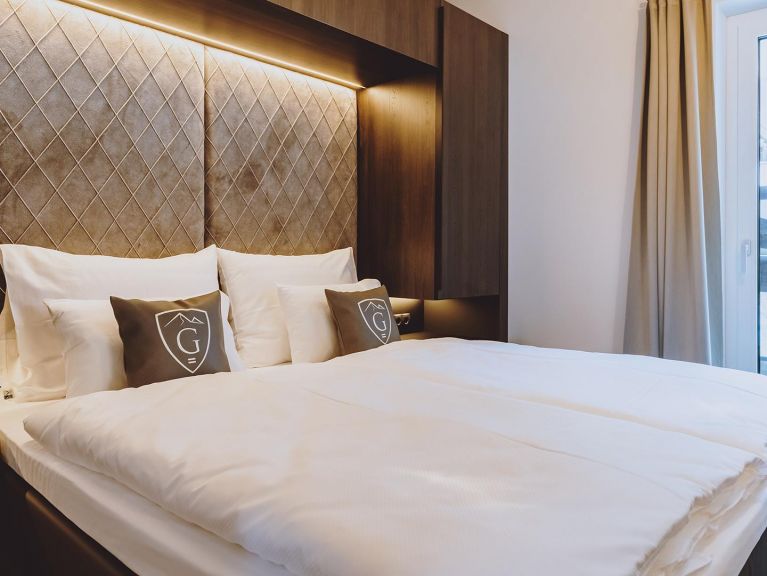 Appartement Glemm by Avenida Penthouse met bergzicht privé-sauna en whirlpool