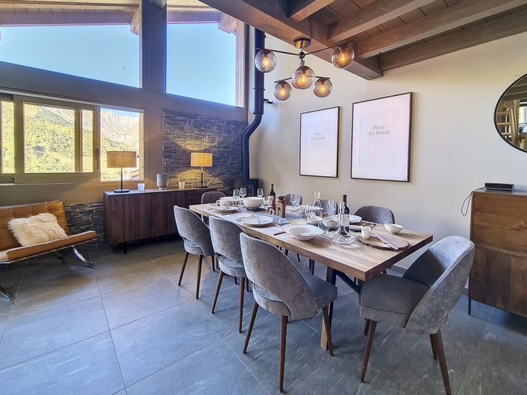 Chalet Caseblanche Augustine met houtkachel en sauna