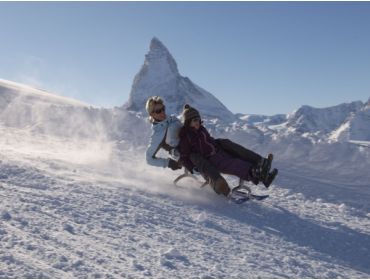 Skidorp Sneeuwzekere wintersportbestemming aan de voet van de Matterhorn-6