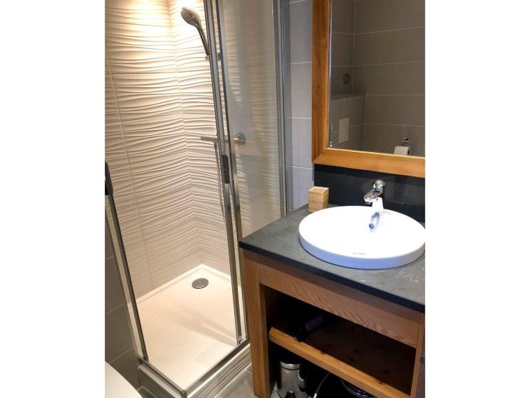 Chalet Caseblanche Lea met houtkachel, sauna en whirlpool