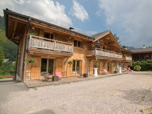 Chalet Flo - 20-27 personen Chalet Flo - 20-27 personen