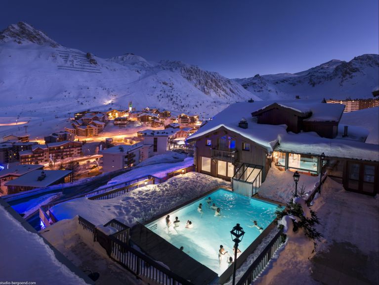 Chalet-appartement Résidence Village Montana met open haard