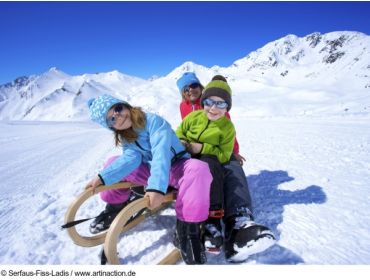 Skidorp Sneeuwzekere wintersportbestemming met gezellige après ski-4