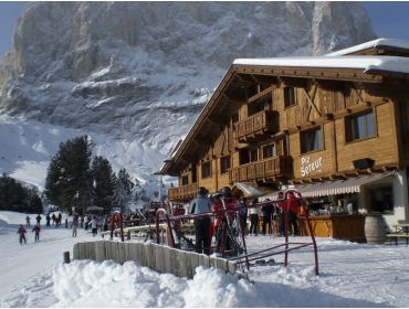 Skidorp Gezellig, traditioneel en zonnig wintersportdorp met prachtig uitzicht-4