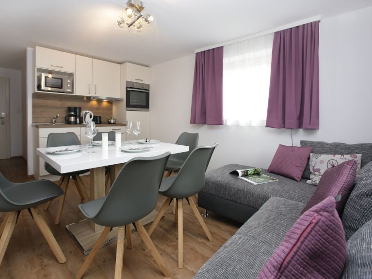Chalet Edelweiss am See Combi, 4 apt. incl. gezamenlijke keuken en eetruimte
