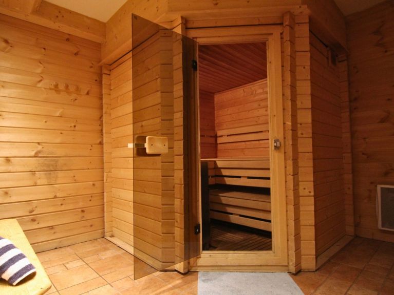 Chalet In de Wolken inclusief catering met sauna en whirlpool