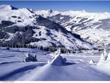 Skidorp Bij Nederlanders zeer populair wintersportdorp met gezellige après ski-3