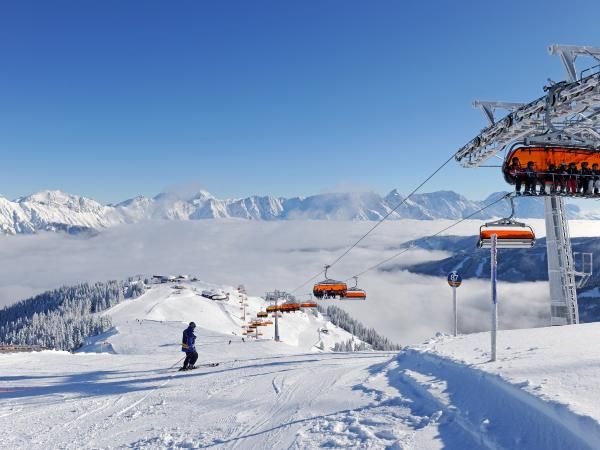 Skidorp Bij Nederlanders zeer populair wintersportdorp met gezellige après ski-1