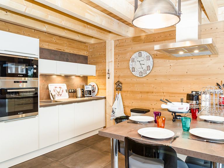 Chalet Le Bois Brûlé met privé-sauna en buiten-whirlpool