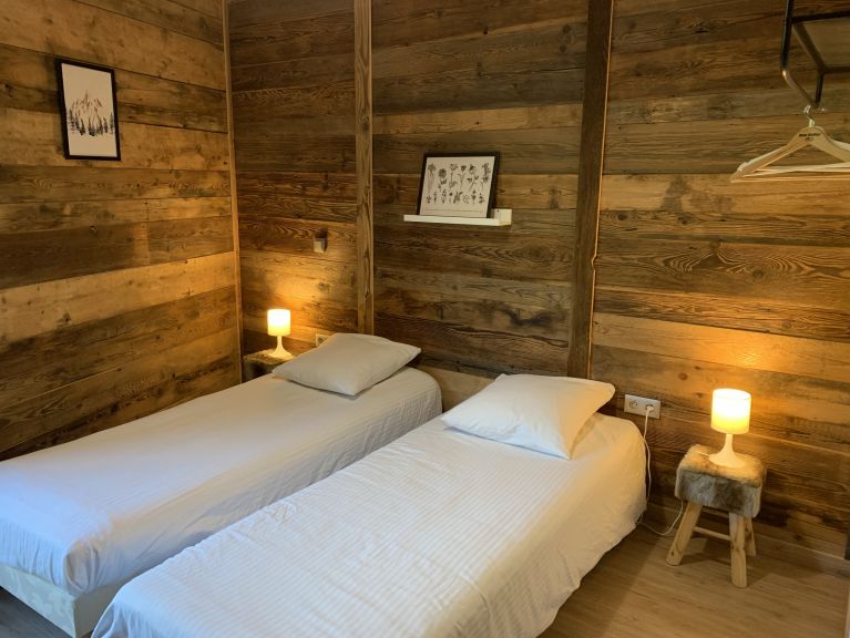 Chalet-appartement de Louis met buiten-whirlpool