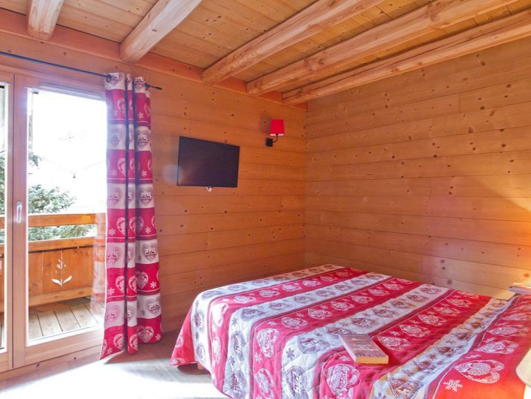 Chalet Le Renard Lodge met privé zwembad en sauna