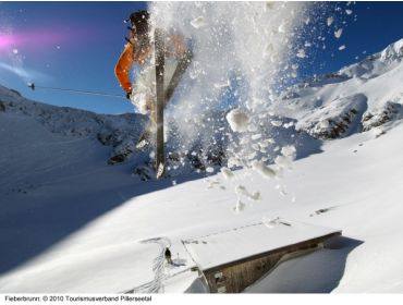 Skidorp Authentiek wintersportdorp met gemoedelijke Tiroolse sfeer-3