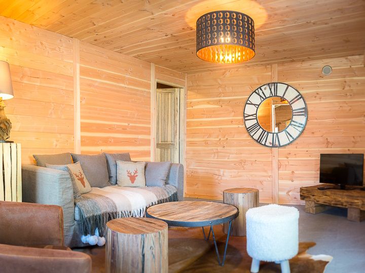 Chalet-appartement Le Savoyard met buiten-whirlpool