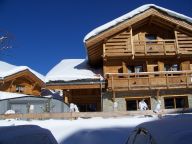 Chalet Le Prestige Lodge met privé-zwembad-12