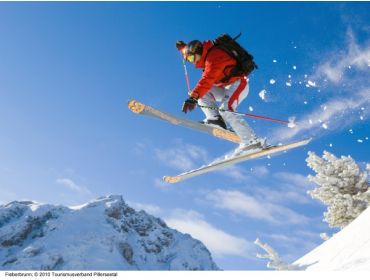 Skidorp Authentiek wintersportdorp met gemoedelijke Tiroolse sfeer-4