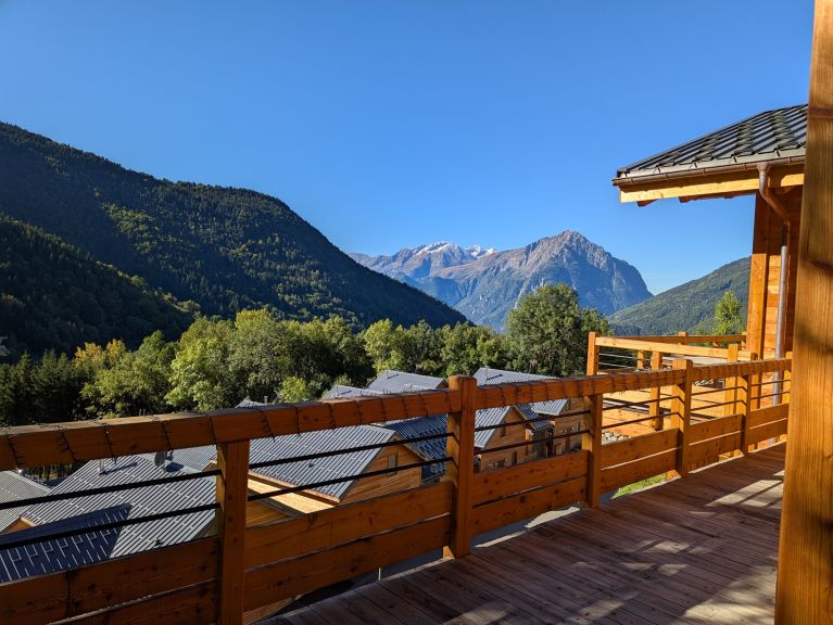 Chalet Sika