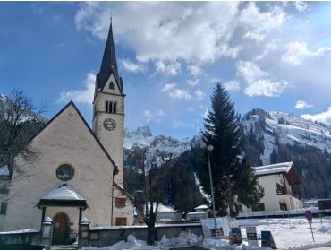 Skidorp Rustig wintersportdorp aangesloten op de Sella Ronda-2