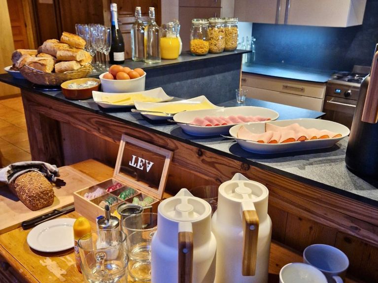 Chalet In de Wolken inclusief catering met sauna en whirlpool