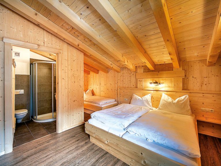 Chalet Juns Juns