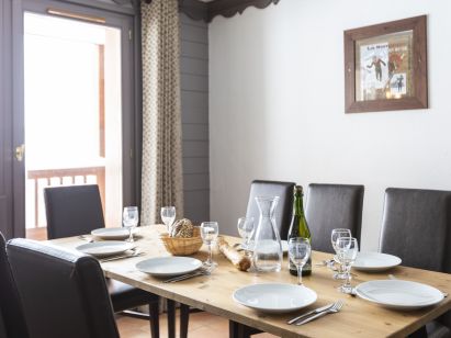 Chalet-appartement Chalet des Neiges - Plein Sud Gerenoveerd-2