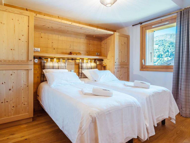 Chalet Caseblanche Eceel met houtkachel