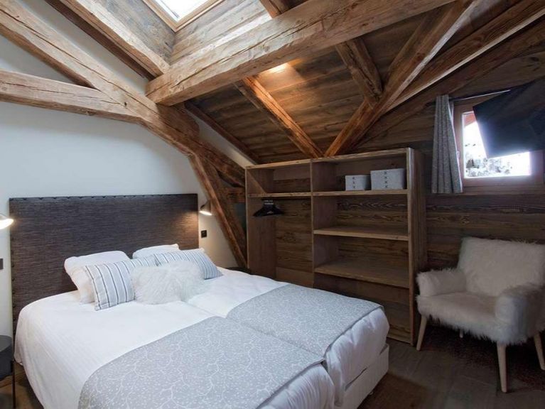 Chalet Le Lys met privé-zwembad