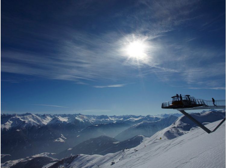 Skidorp Romantisch, sneeuwzeker skidorp met veel afwisselende pistes-1